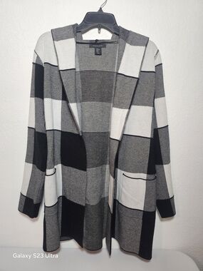 Tahari Black and White Check Open-Front Cardigan